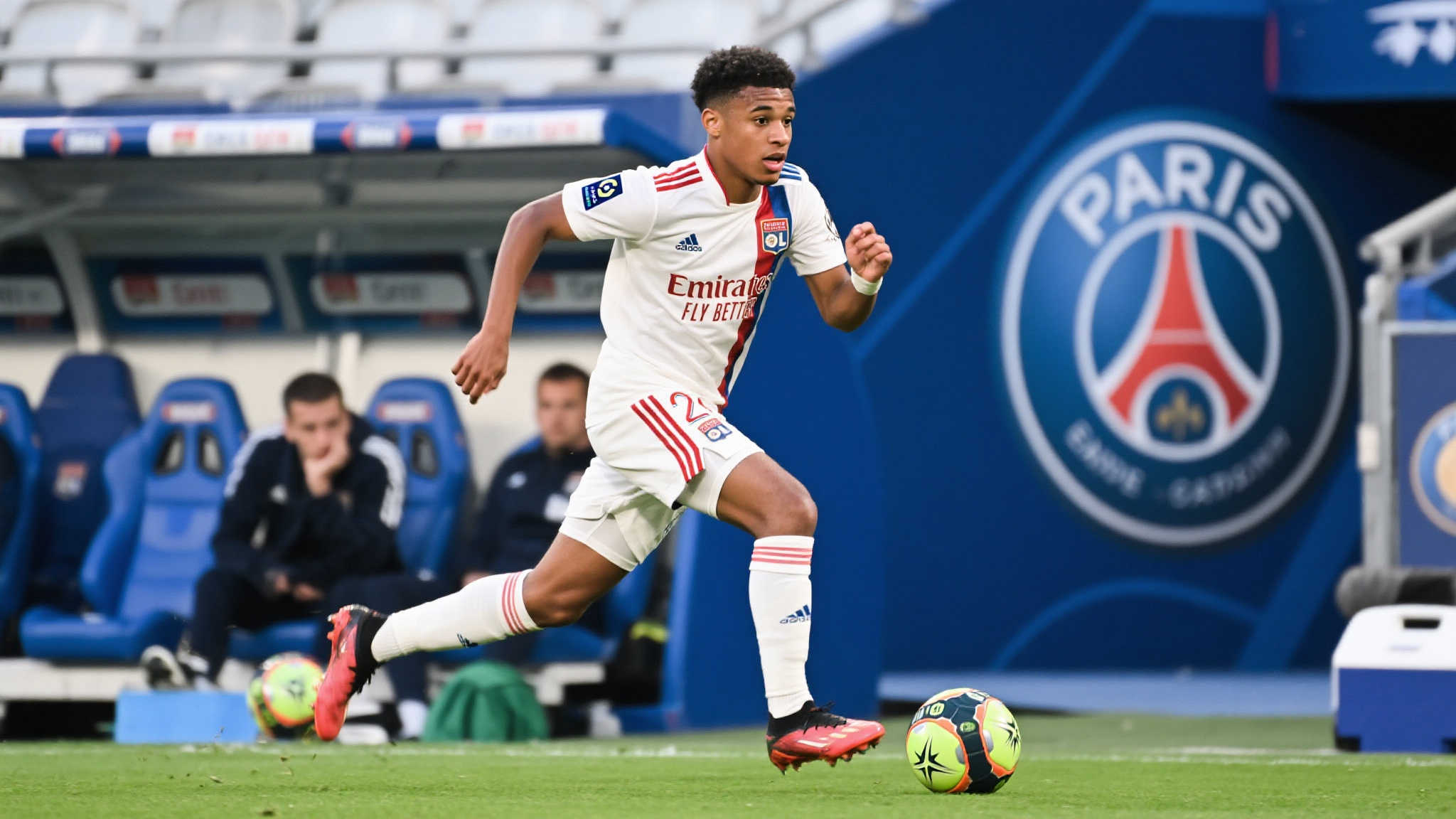 许多欧洲顶级足球俱乐部越来越倾向于投资有潜力、新星